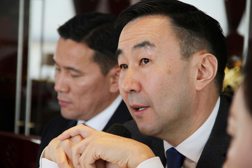 Ухаа худагтай холбогдуулан 